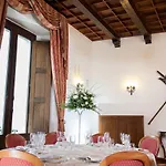 Castello Di 5* 알토몬테