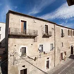Castello Di Altomonte