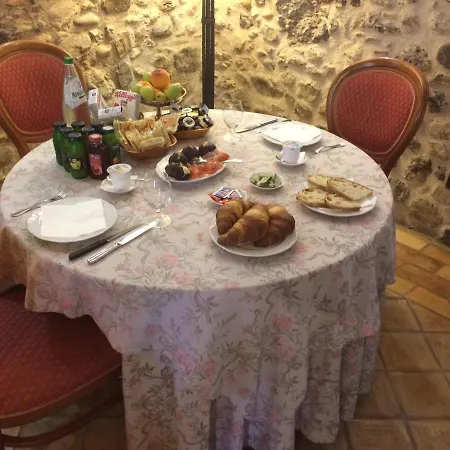 Castello Di Hotel Altomonte