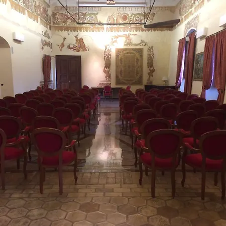 Szálloda Castello Di Altomonte