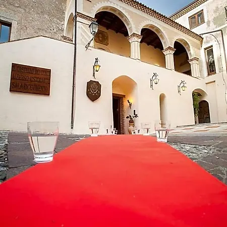 Castello Di Hotel