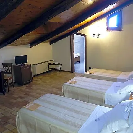 Hotel Castello Di Altomonte