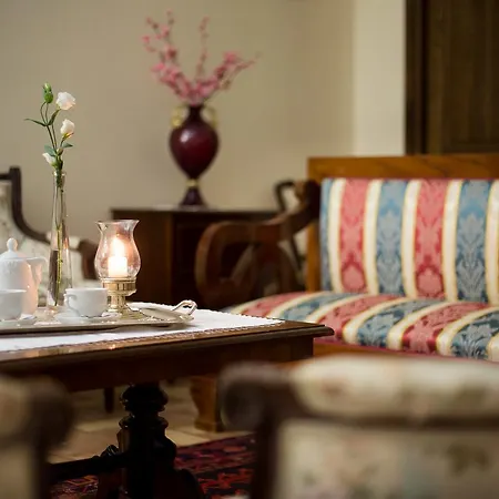 Castello Di 5* Альтомонте