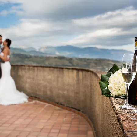 Castello Di Отель 5*