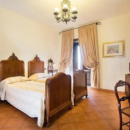 Castello Di Отель 5*