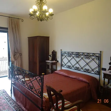 Отель Castello Di 5*