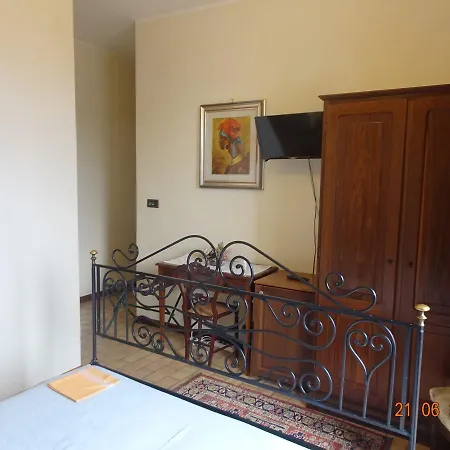 Castello Di Szálloda Altomonte