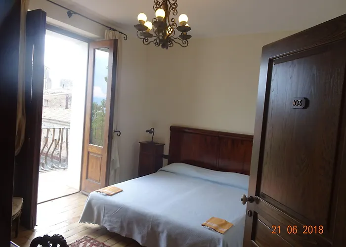 Castello Di 5* 알토몬테