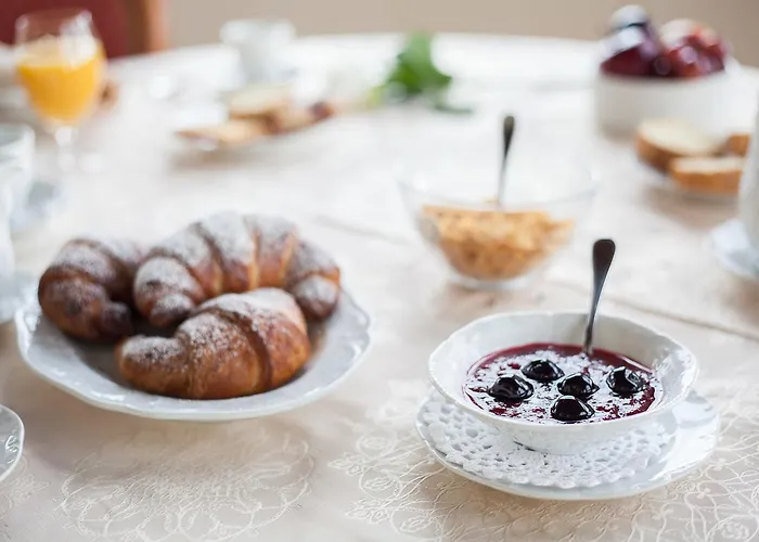 Castello Di 알토몬테